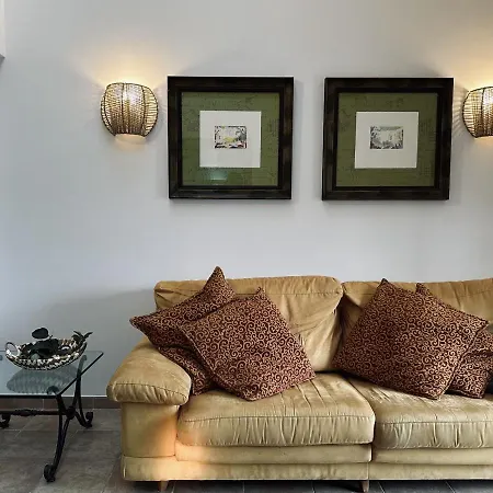 La Casa Vieja - 12010 * אחו